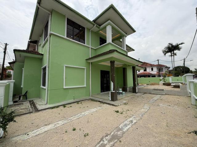 Seri Alam CORNER LOT House For Sale