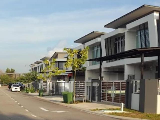 Seri Alam Emerald Residenz Double Storey Terraced House For Sales