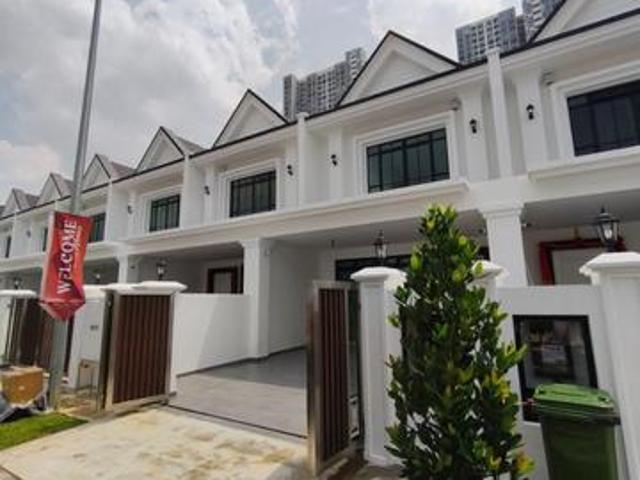 Seri Alam New Gated and Guarded Terrace House