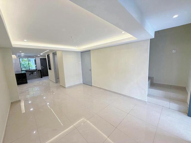 seri alam near permas jaya masai reno unit