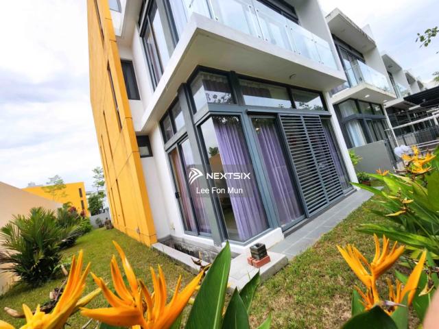 Seri Alam旁边，5分钟到宽中至达城 #Puri Residences @Nusa Damai 双层排楼出售【4房3厕】20×60sqft 有简单装修 不用大拆大改 社区还有 swimming pool playground garden 等 facilities Selling Price RM530K Bank Value RM570K