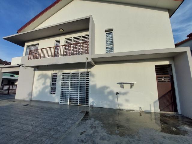 SERI BRINJAL Rahang CORNER house