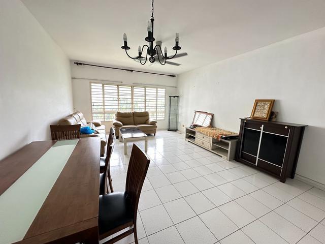 Seri Hijauan Condo Facing Pool Low Density Seksyen 26 Shah Alam