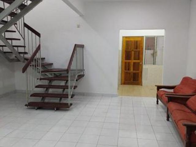 Seri Kembangan Taman Lestari Putra Jalan LEP 2 storey Terrace House