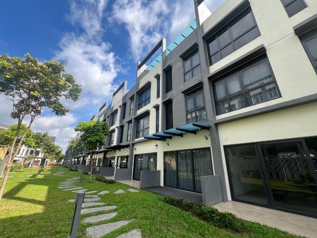 Seri Kembangan Affiniti Residence Freehold Brand New Garden View