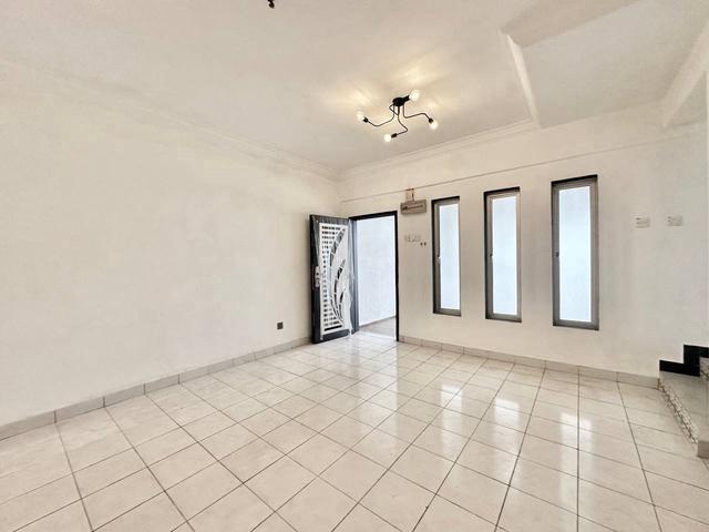 Seri Kembangan Bandar Putra Permai Double Storey House