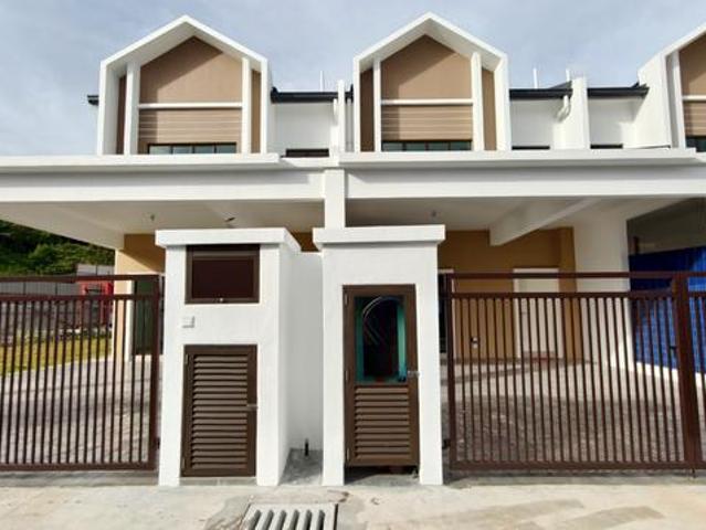 Seri Kembangan Double Storey Terrace Equine Park
