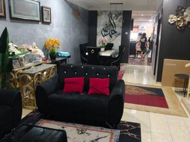 Seri KembanganTaman EquineKL Double Storey House for SALE