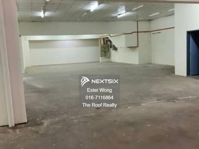 Seri Puteri Cheras next to LRT Cheras