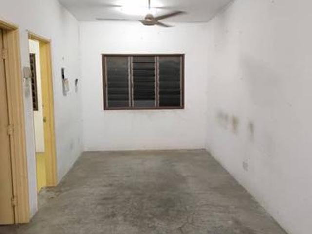 Seri Suria Flat for Sale in Semenyih