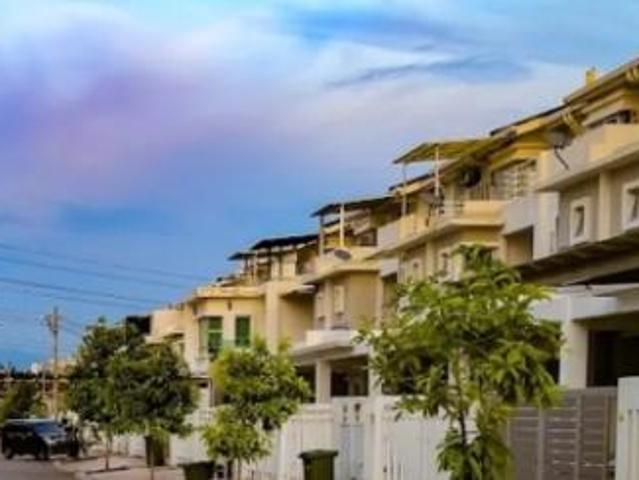 SERI WIRANI 8 Bdr Baru Bangi House For Rent