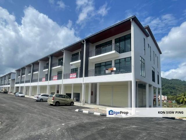 SERIAN 75 Brand NEW Shophouses For Sale!