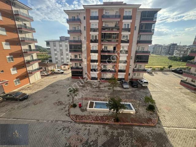 Serik Gedikte Havuzlu Sitede Eşyalı Doğalgazlı Kiralık Daire