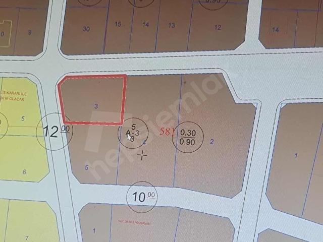 Serik Karadayı Yolu Yakını Akçaalan'da 858 m2 İnşaata Uygun Arsa