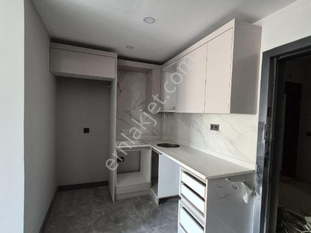 Serik Merkez De Lüks Geniş 1+1 Satılık Daire