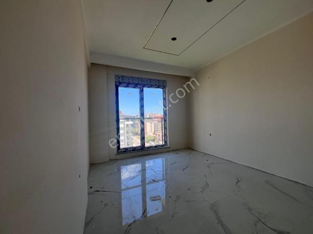 Serik Orta Mahalle’de 3+1 Yerden Isıtmalı Sıfır Daire