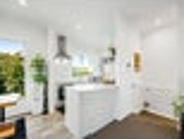 Serious Price Drop Prime Brick End Unit