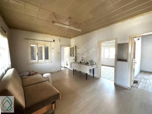 Serintepe Mahallesinde Satılık 2+1 Daire
