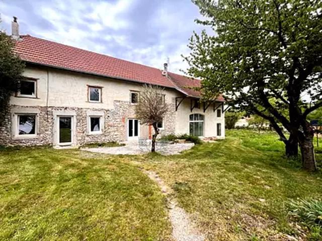 Sermérieu 38510 Achat / Vente maison 7 pièces t7 piscine terrasse