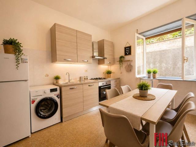 SESTRI CENTRO BILOCALE 6 comodi posti letto contratto foresteria