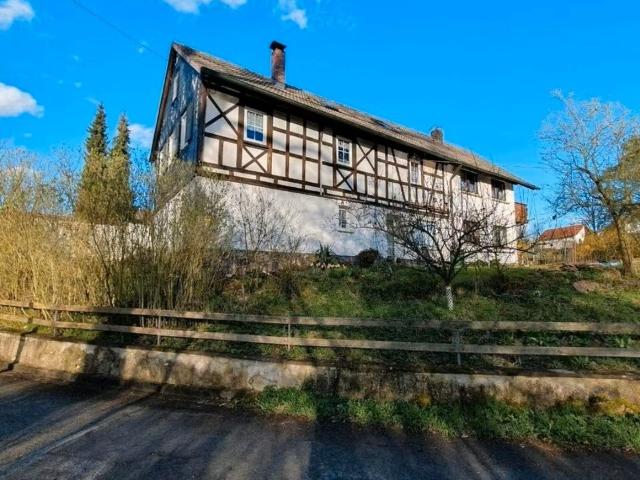 Seßlach, Wohnhaus + ELW