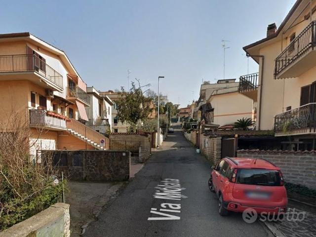 Settebagni spazioso trilocale arredato