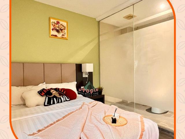 Settle In Area With Fantastic Food ! Cafe Hunting Everyday ! Room Near LRT, MRT !