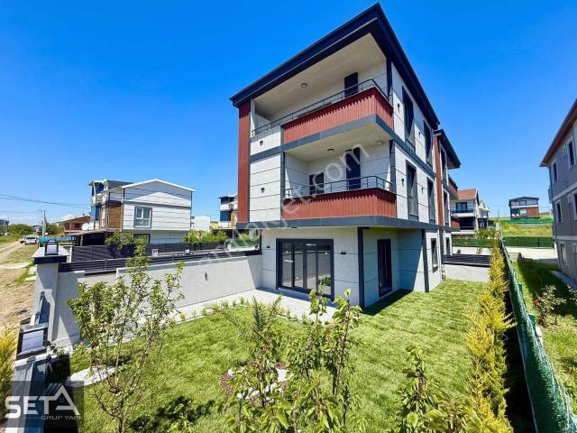 ▃▅▇seta Grup▇▅▃220m2 Arsa İçinde 4+1 Otoparklı Ayrı Mutfaklı V