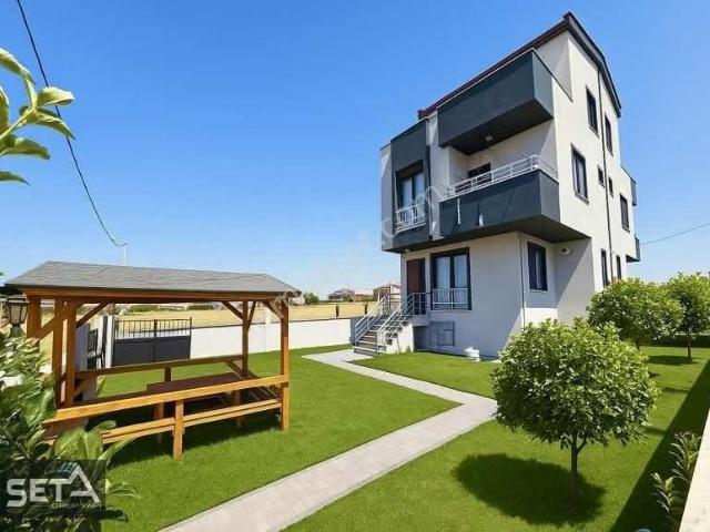 ꧁▇seta Grup▇꧂parka Cephe 4+1 Teraslı Bodrumlu İskanli Villa.!