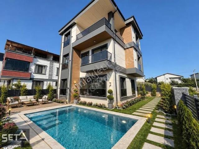 ▃▅▇seta Grup▇▅▃ Yeniçiftliğin Göz Bebeği Havuzlu Lüks Villa