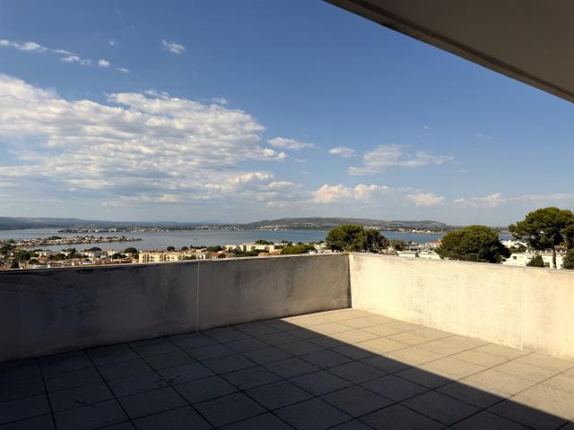 Sète, bas Saint Clair, appartement 3 pièces avec vue, terras. m² Sète