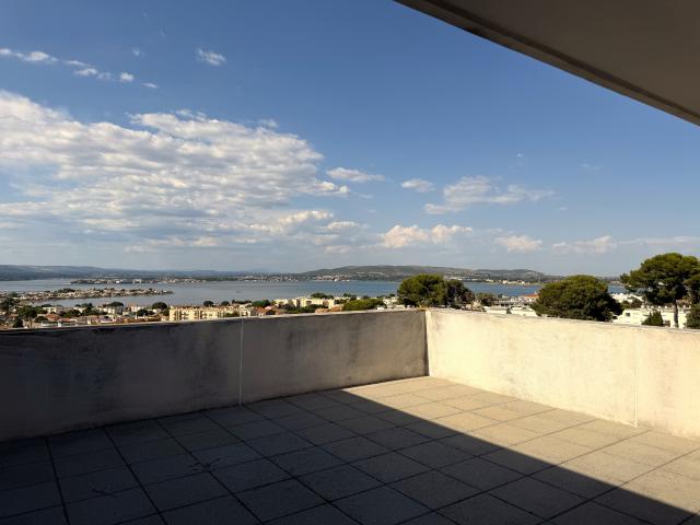 Sète, bas Saint Clair, appartement 3 pièces avec vue, terrasse