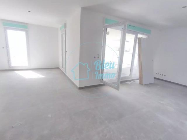 SETE RIVE SUD APPARTEMENT T3 AVEC TERRASSE ET PARKING