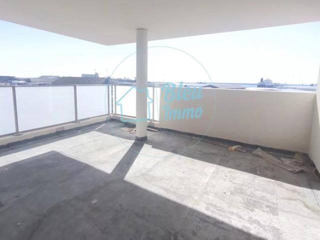 SETE RIVE SUD APPARTEMENT T3 AVEC TERRASSE ET PARKING
