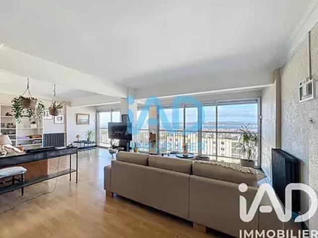 Sète 34200 Achat / Vente appartement 2 pièces t2 au dernier étage parking