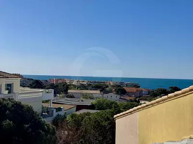 Sète 34200 Achat / Vente appartement 2 pièces t2 au dernier étage terrasse