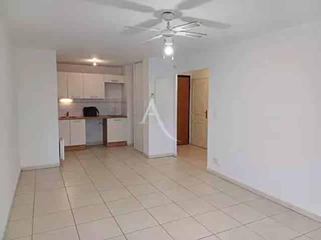 Sète 34200 Location appartement 2 pièces t2 cave