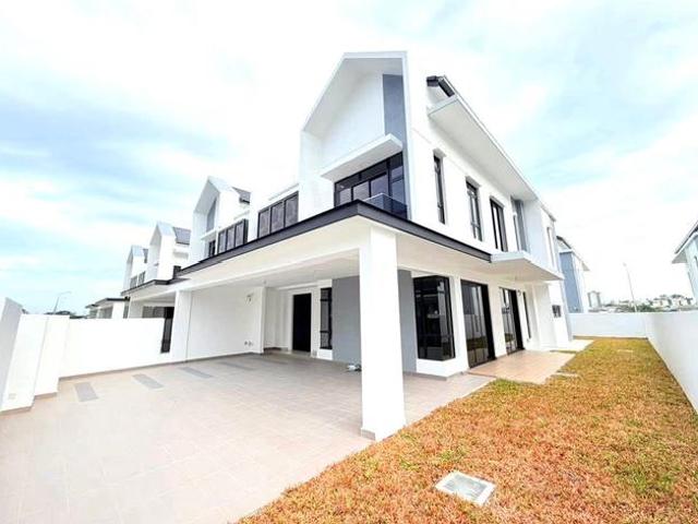 Setia Tropika all new double storey Semi D house FOR SALE