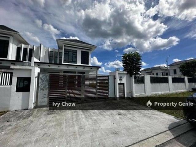 Setia Tropika Semi D For Rent