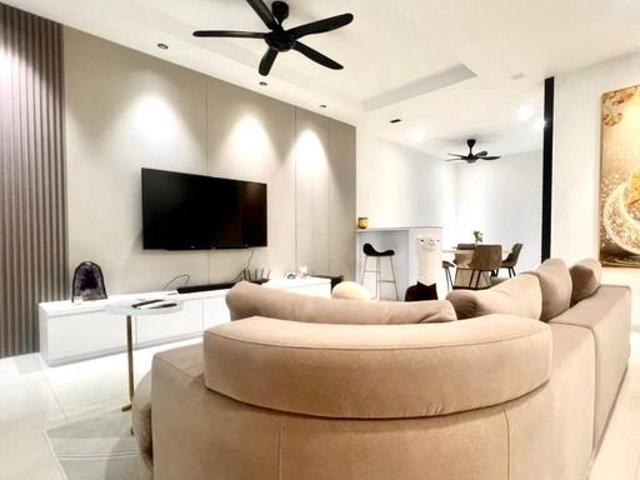 Setia Tropika 3 Areca Green Double Storey 20x70 Fully Renovated GG