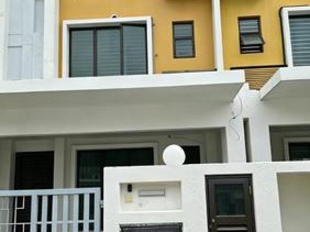 Setia Utama 2 Setia Alam Partially Furnished For Rent