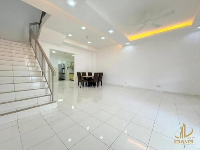 Setia Alam Impian 8 Double Storey Renovated Move in Condition Best Buy