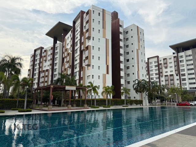 Setia Alam Seri Mutiara Apartment For Sale Swimming Pool 940sf 3r2b