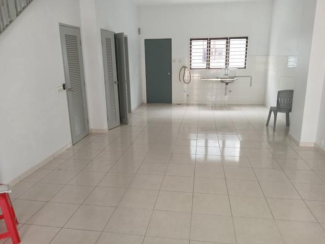 Setia Alam Setia Permai 3 2 Storey Terrace House 18x65 For Sale