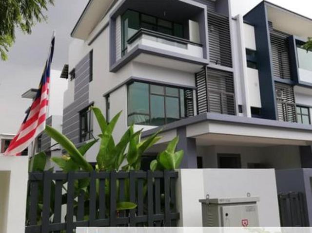Setia Alam