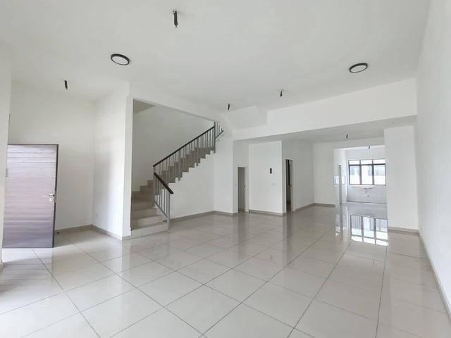 SETIA ECO HILL Semenyih double storey house for sale end lot unit