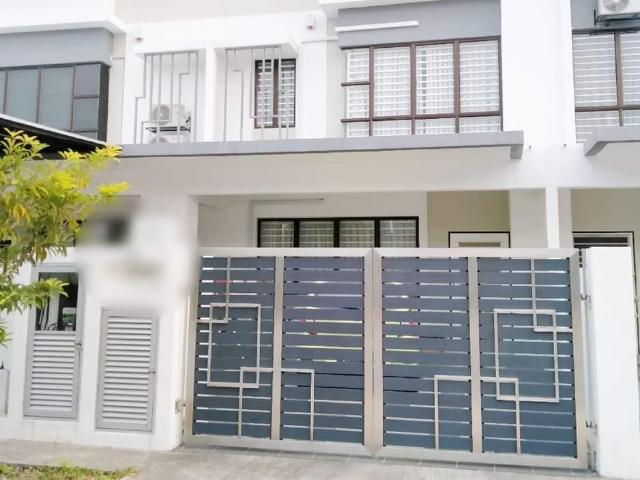 Setia Ecohill 2, Semenyih, Middle Room Fully Furnished with Aircon