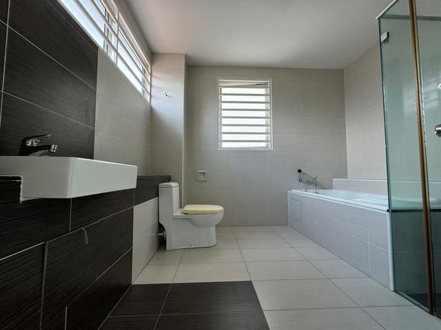Setia Green 3 Storey Terrace Original at Sungai Ara