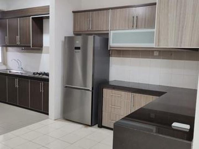 Setia Indah 11 double storey Partially furnised for rent