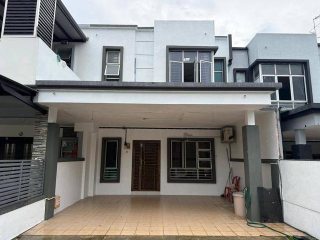 Setia Indah 2 Storey Good Condition For Rent
